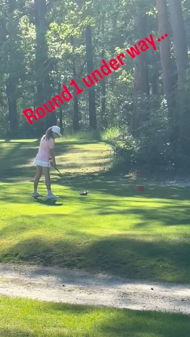 First round, first tee shot, Girls14 Championship of @bayerischergolfverband has started.